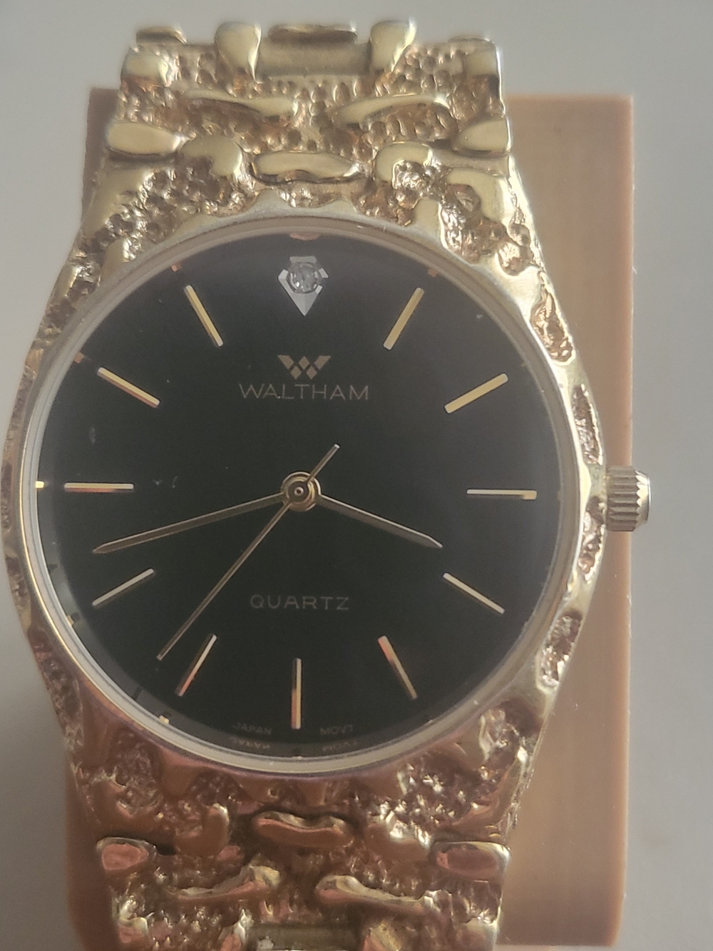 Vtg Waltham Goldtone/Black Diamond Nugget Style Men's Watch